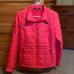 Womens North Face Coat size medium
